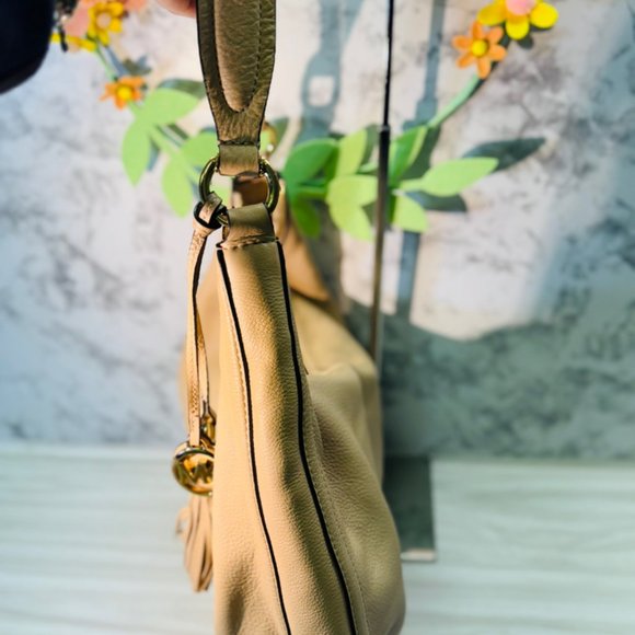 MICHAEL KORS Lydia Acorn Leather Large Shoulder Bag Cream - Picture 5 of 9